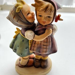 Vintage Hummel figurine “Telling Her Secret”1964-1972